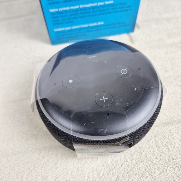 Amazon Echo Dot (3rd Generation) Smart Speaker - Charcoal - Picture 7 of 11